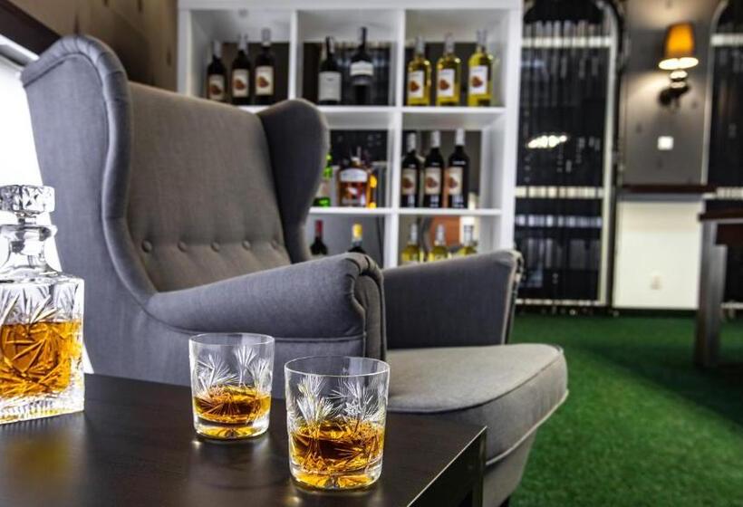 Номер Стандарт, Europejski Boutique