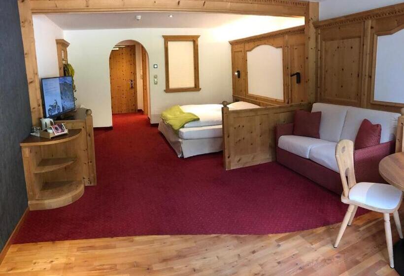 Номер Deluxe с Балконом, Paradies Pure Mountain Resort