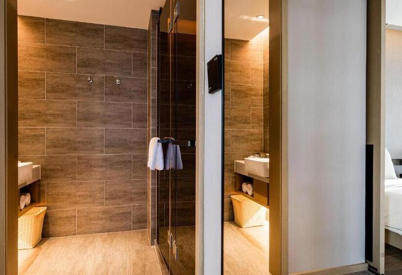Номер Deluxe, Atour S Hotel Shenzhen Longgang Zhonghaixing