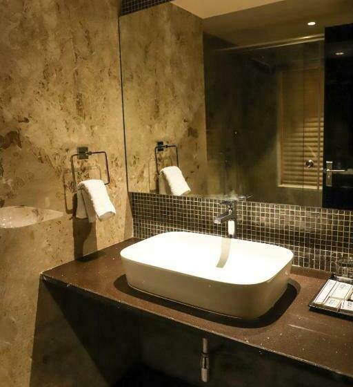 Номер Deluxe Кровать Кинг, Vits Bharat Nanded