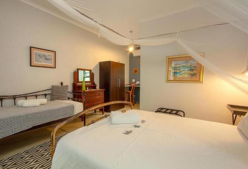 Трехместный Номер Стандарт Вид на Сад, Thornforest Luxury Bush Lodge