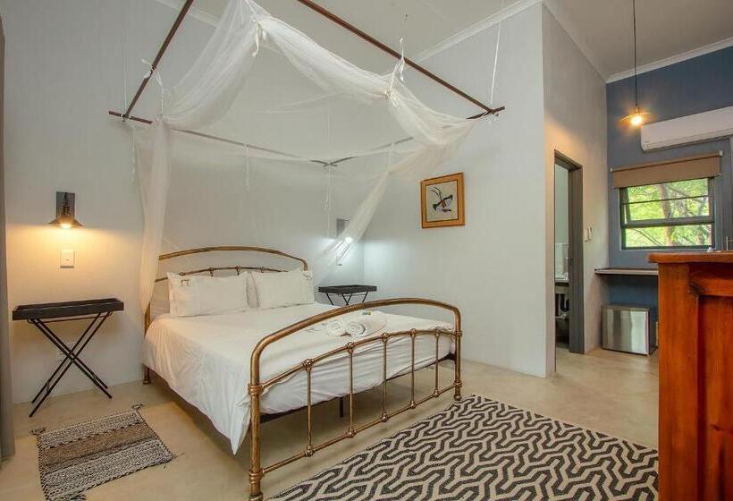 Номер Стандарт Вид на Бассейн, Thornforest Luxury Bush Lodge