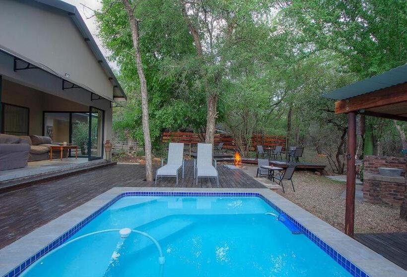 Номер Стандарт Вид на Бассейн, Thornforest Luxury Bush Lodge