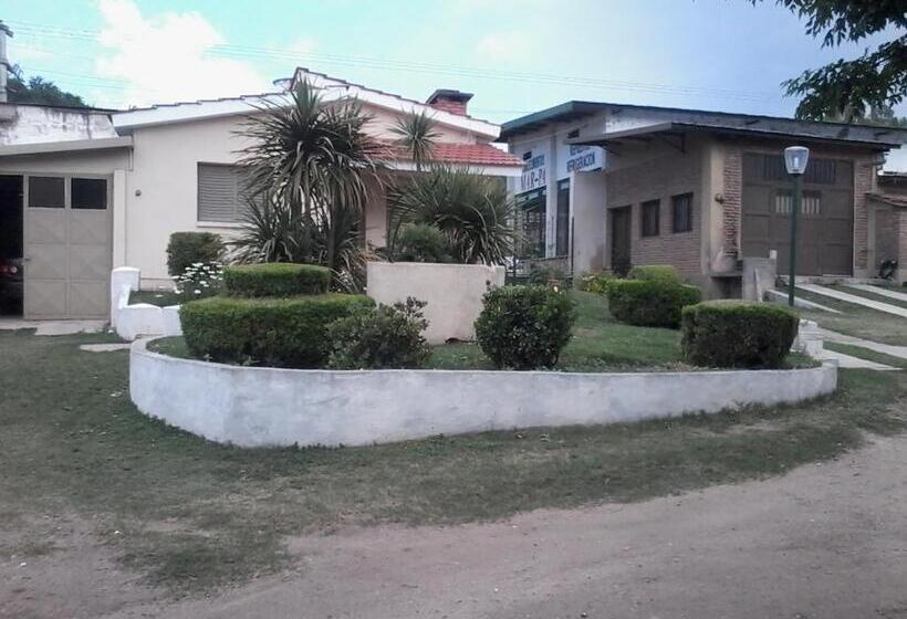 샬레, La Casa De Ana