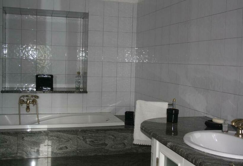 豪华房间, Cascina Ciosse B&b