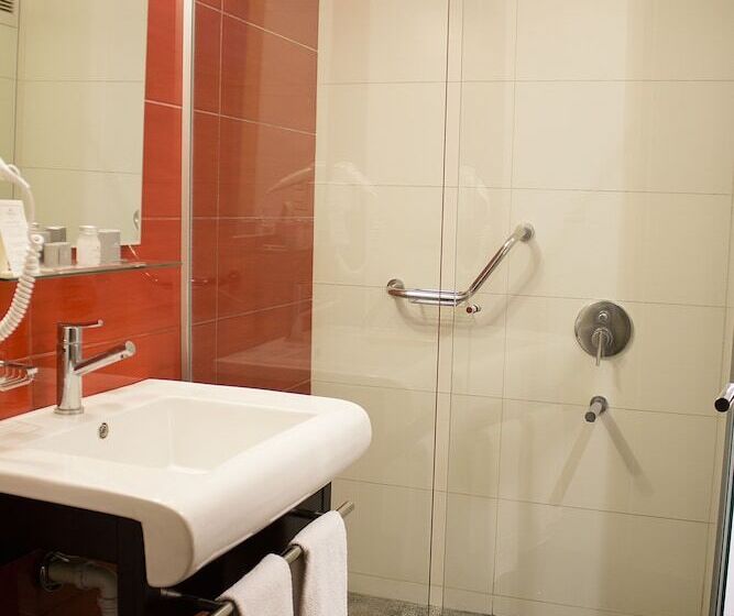 Семейный Номер, Regency Way Montevideo