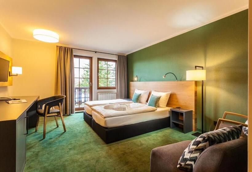 Номер Стандарт с Балконом, Waldhotel Kreuztanne