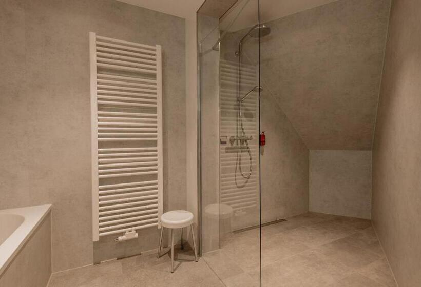 Полулюкс, Waldhotel Kreuztanne
