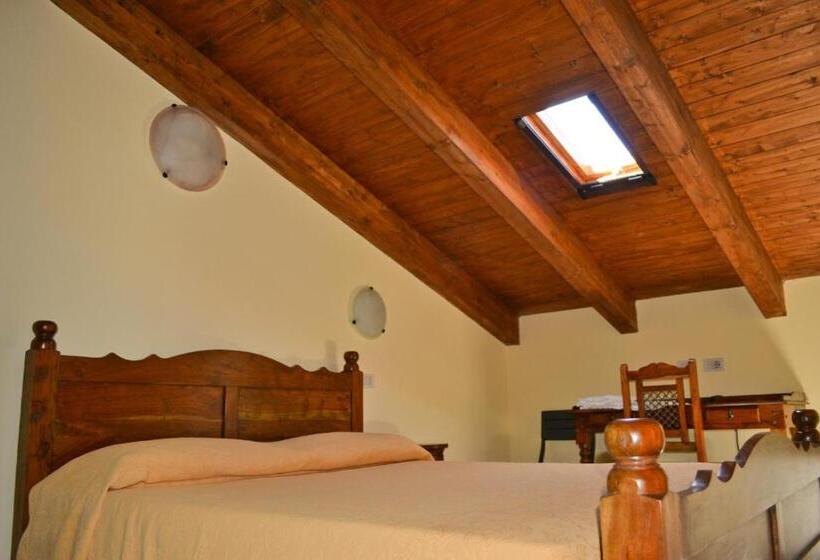 Номер Стандарт с Террасой Вид на Сад, Casa Vacanze Santa Lucia