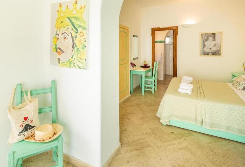 Люкс Deluxe Вид на Море, Stromboli Suite Apartment With Terrace Volcano & Sea View