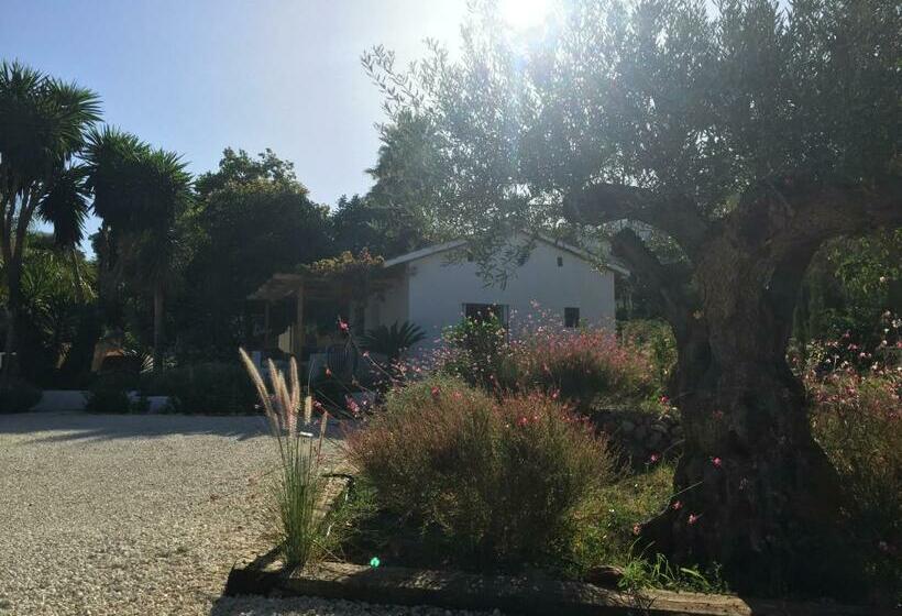Семейное Бунгало, Finca Mil Estrellas