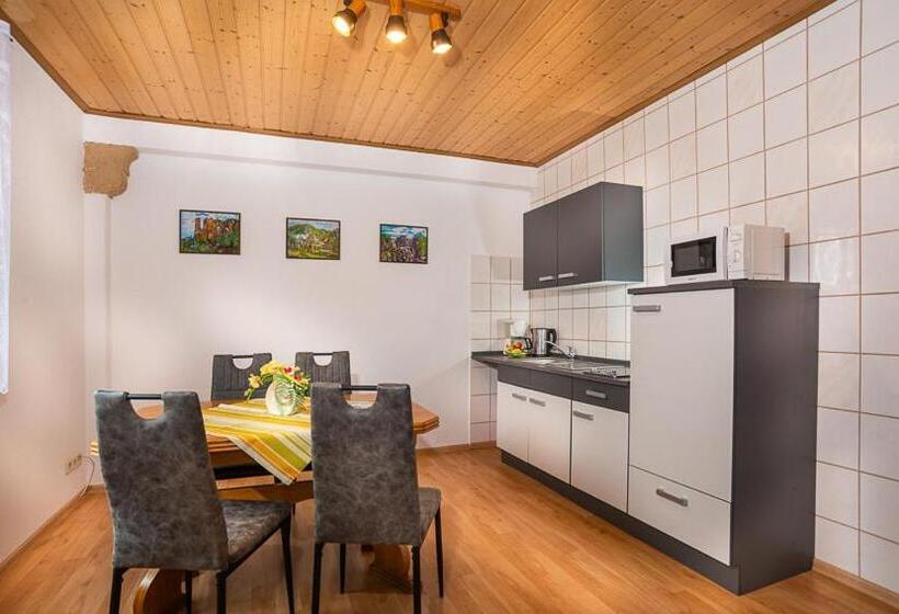 Apartamento 1 Dormitorio Vista Jardín, Ferienhaus Zur Alten Schule