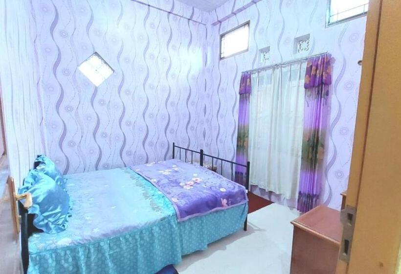 스탠다드 룸 공동 욕실, Penginapan Syariah Dhifa Indonesian Only