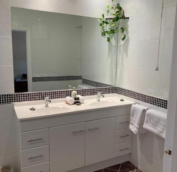 Номер Superior Кровать Кинг, Avon Terrace Guest House