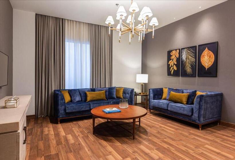 带大床的套房, Wyndham Chandigarh Mohali