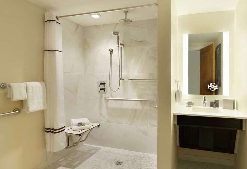 Номер Deluxe, Capitol Plaza Hotel Montpelier Tapestry Collection By Hilton