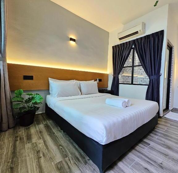 Номер Deluxe с Балконом, Georgetown Inn By Sky Hive