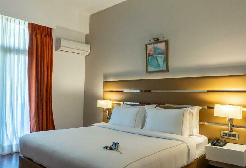 스탠다드 전망 룸, Country Inn Tarika Riverside Resort Jim Corbett