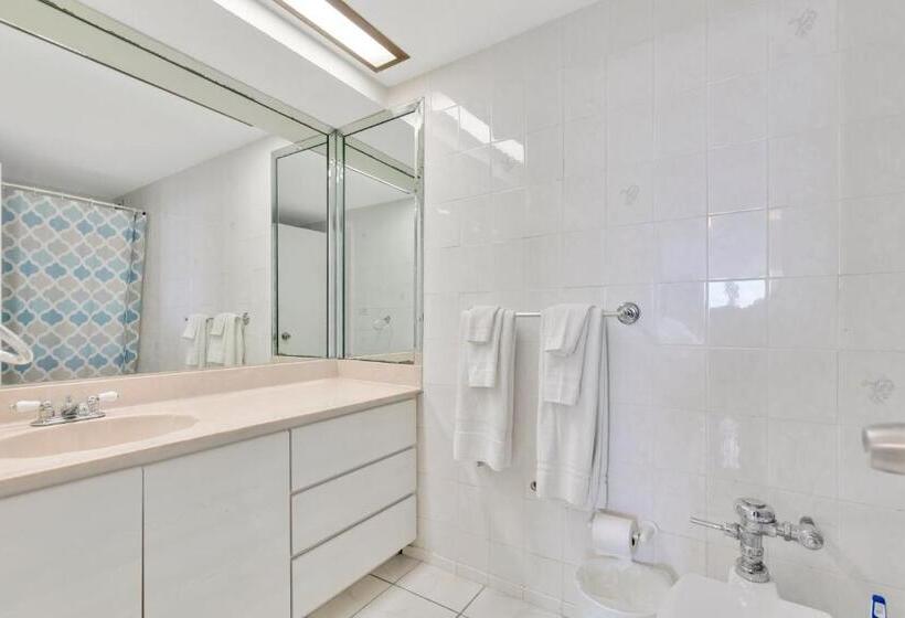 استودیوی استاندارد, Seastays Apartments