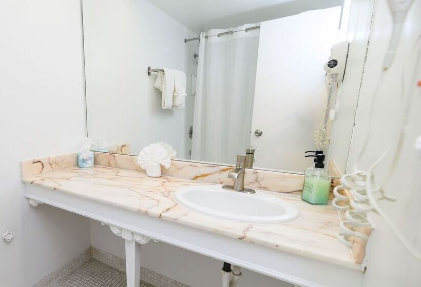 استودیوی استاندارد, Seastays Apartments