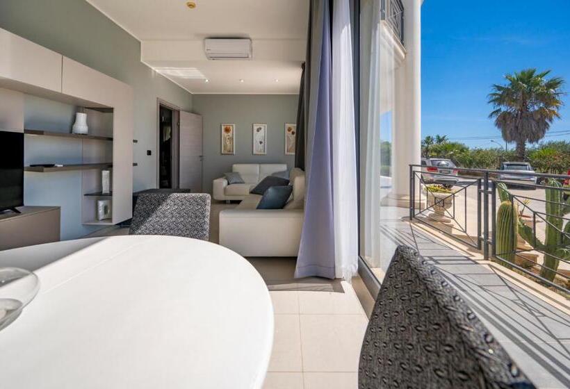 Полулюкс, Villa Floyd Charming Rooms B&b