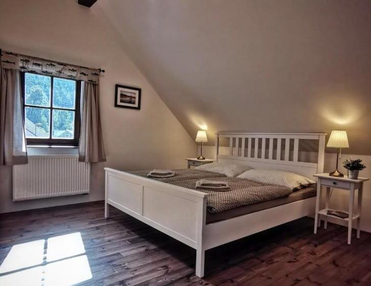침실 2개 아파트, Apartmány Rožmberk
