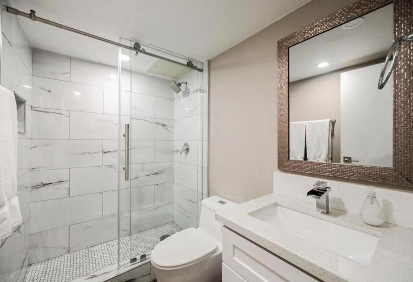 آپارتمان 2 خوابه, Stripviewsuites At Jockey Club