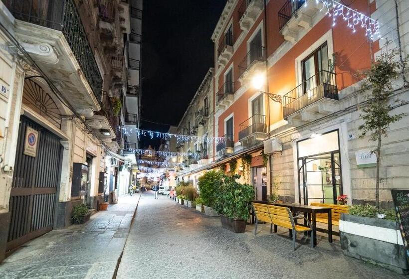 اتاق راحتی سه تخته, Le Vie Del Centro B&b