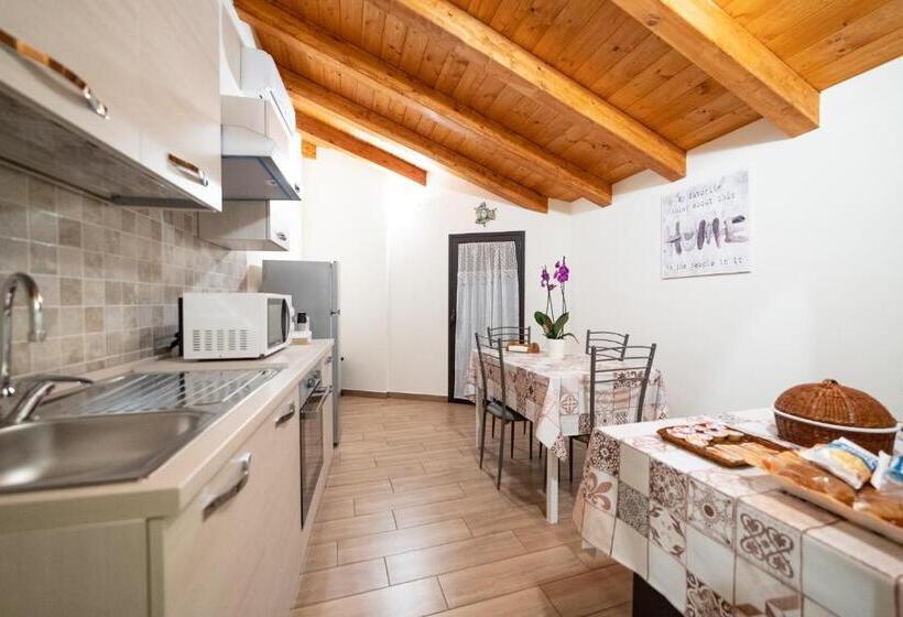 اتاق استاندارد با تخت بزرگ, Le Vie Del Centro B&b