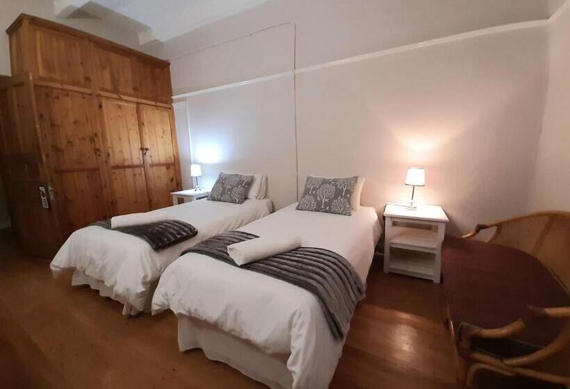 Номер Стандарт, De Graaff Manor
