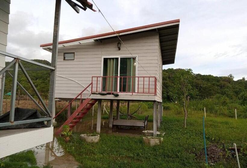 Family Suite, Lanta Dareen Garden Home