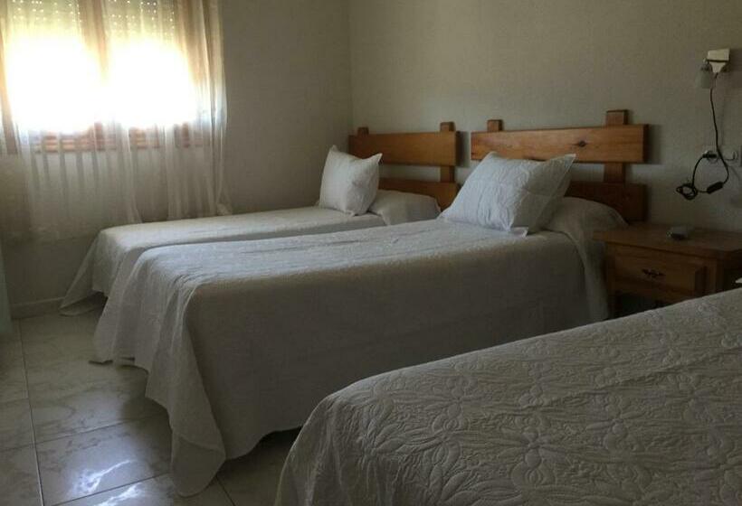 Номер Стандарт Вид на Горы, Hostal Sierra De Gredos