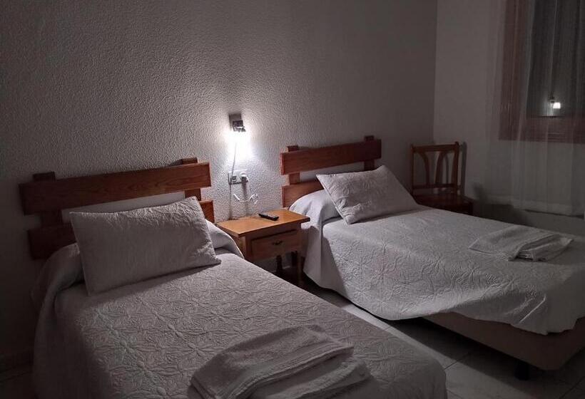 Номер Стандарт, Hostal Sierra De Gredos