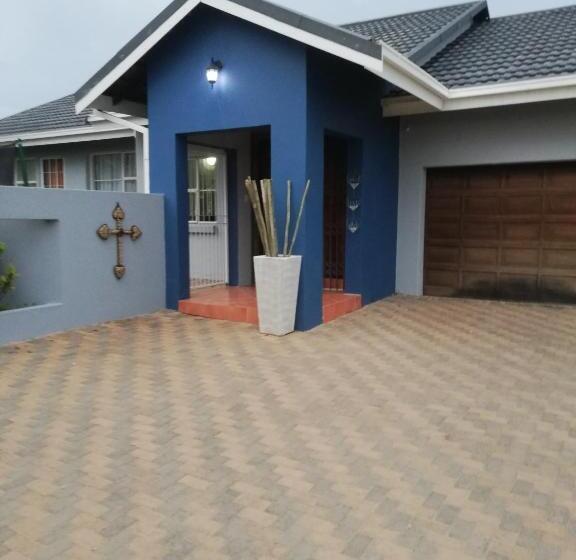Семейный Номер, Platberg Self Catering