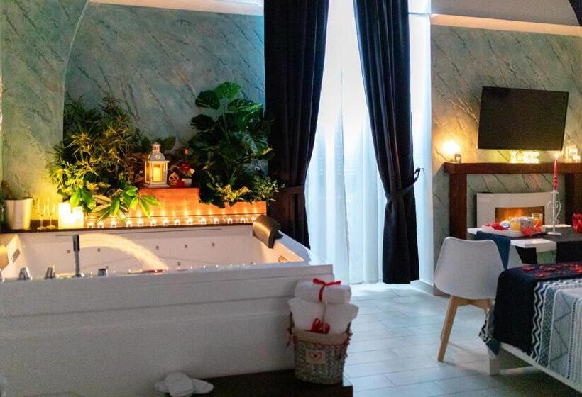 Люкс с гидромассажем, Stabiae Luxury Room