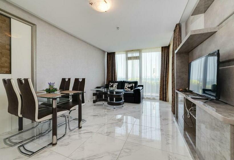 Апартаменты Deluxe 1 Спальня Вид на Море, Apartcomplex Golden Bay
