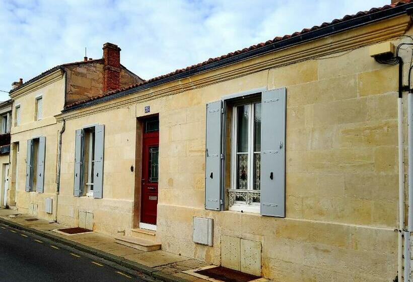 Номер Стандарт Вид на Сад, La Maison Des Thermes, Chambre D Hôte