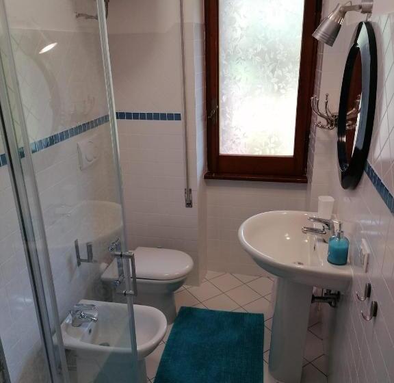 سوئیت جونیور با تراس, Villa Luisa B&b