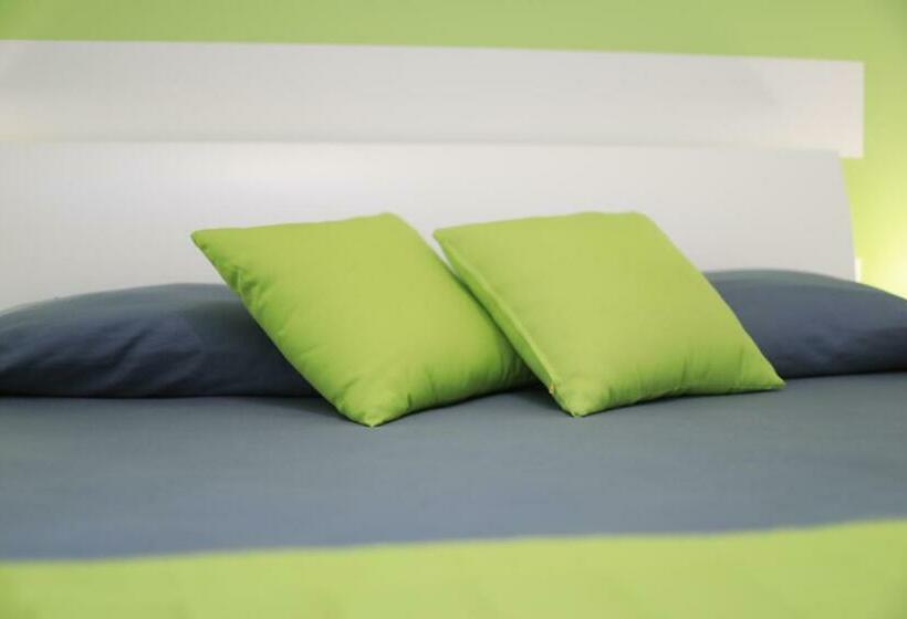 Номер Deluxe, Bed Nonnonino