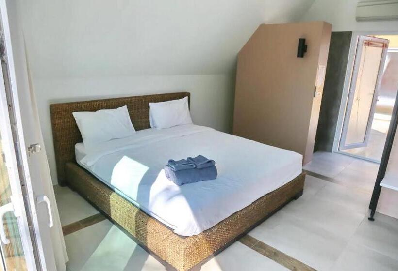 سوییت جونیور با چشم‌انداز دریا, Siam Royal Bay Beach Villa And Beachfront Apartments