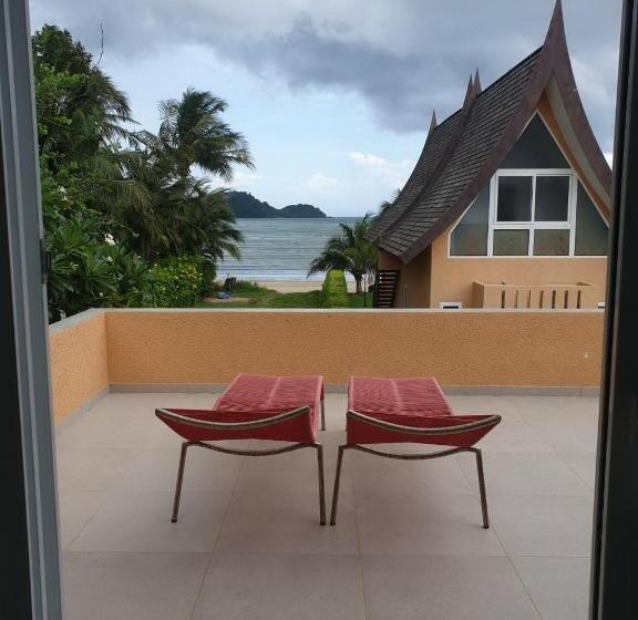 سوییت جونیور با چشم‌انداز دریا, Siam Royal Bay Beach Villa And Beachfront Apartments