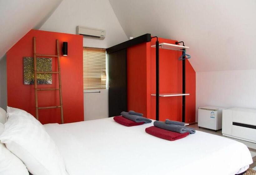 سوئیت جونیور با چشم‌انداز باغ, Siam Royal Bay Beach Villa And Beachfront Apartments