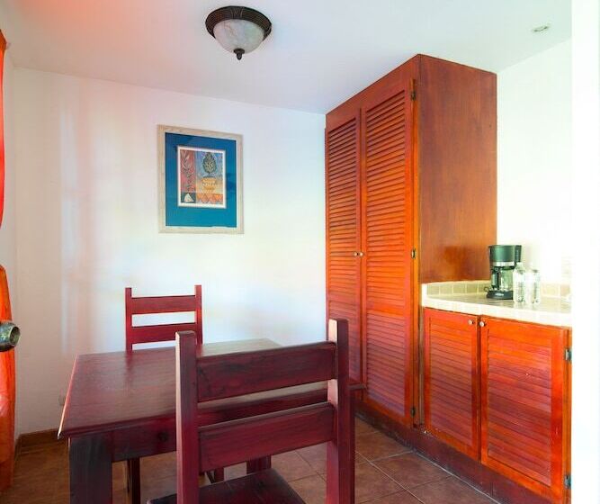 اتاق استاندارد با تخت بزرگ, Beach Break Resort