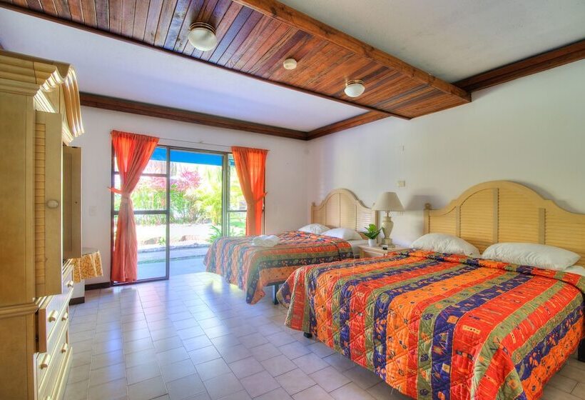 اتاق استاندارد با تخت دو نفره بزرگ, Beach Break Resort