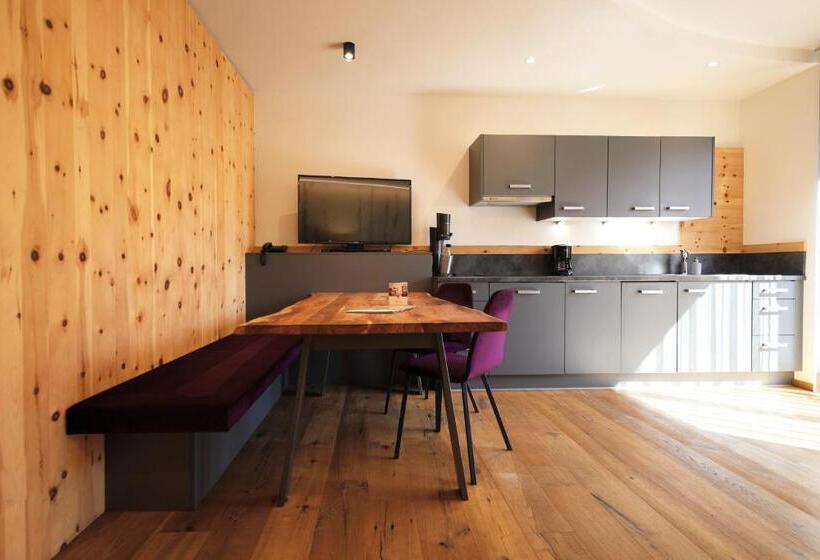 Апартаменты 1 Спальня с Балконом, Residence Rösch