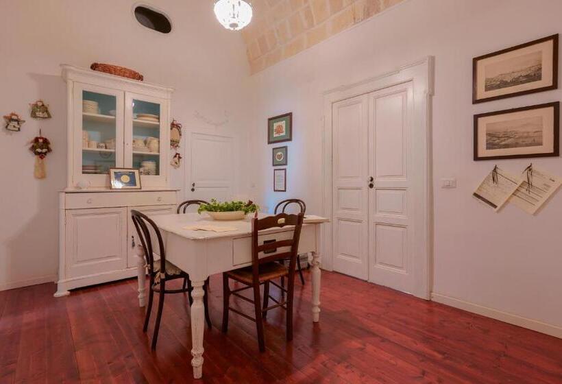 Standard room with outdoor bath, B&b Il Melograno Taranto