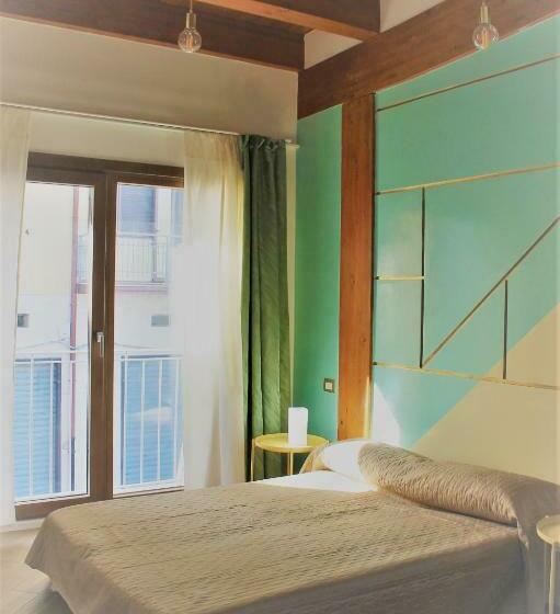 带共用浴室的标准房间, Bora B&b