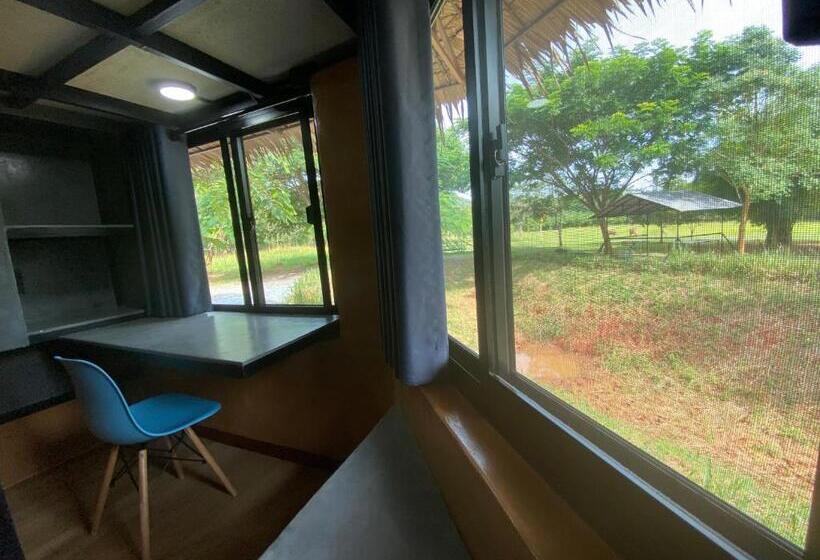 Семейный Номер Deluxe, Baan Nork Farmstay บ้านนอก ฟาร์มสเตย์