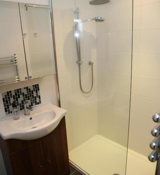 スタンダード４人部屋, Victorin House   All Rooms Are En Suite