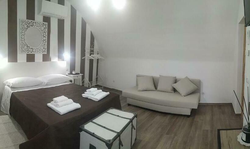 Номер Стандарт, Comeacasa B&b